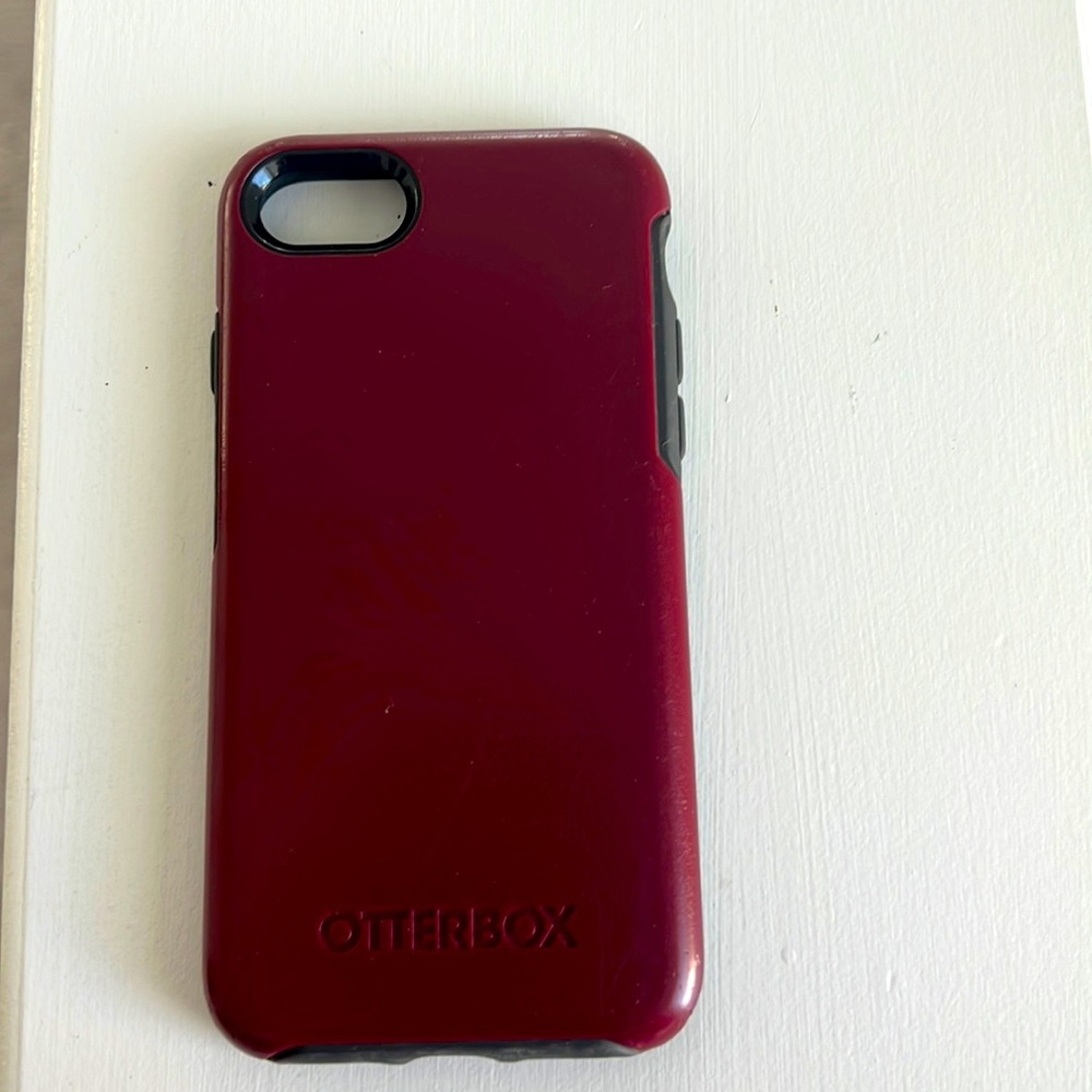iPhone 7 commuter otter box case